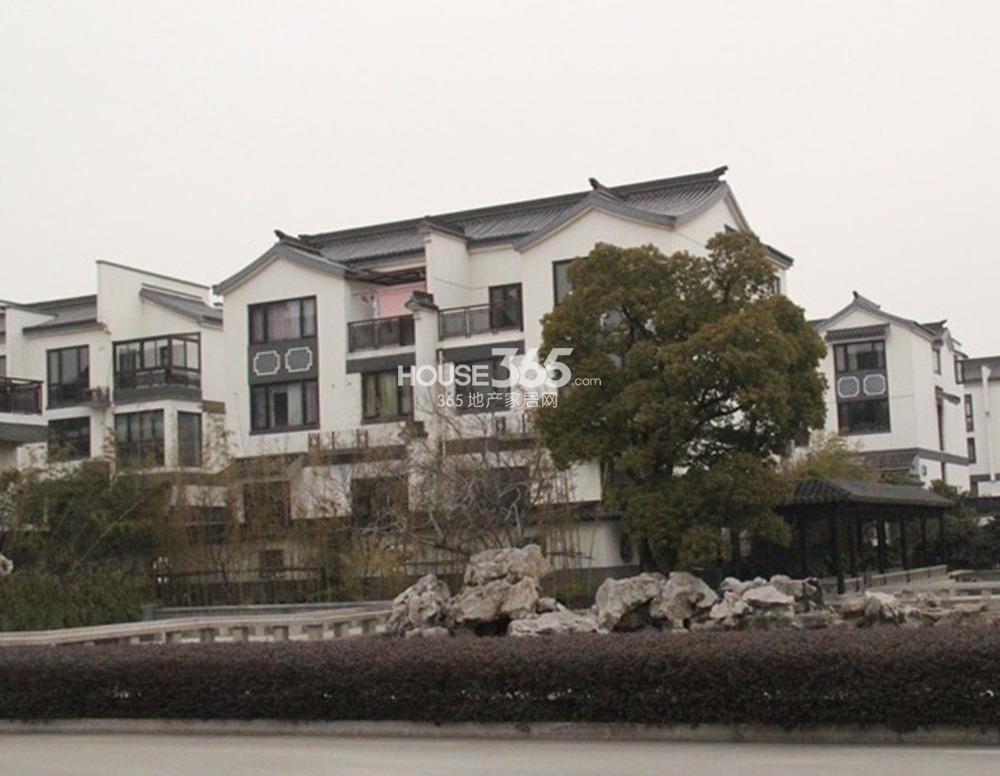 金山别墅:联排目前优惠6万享20万
