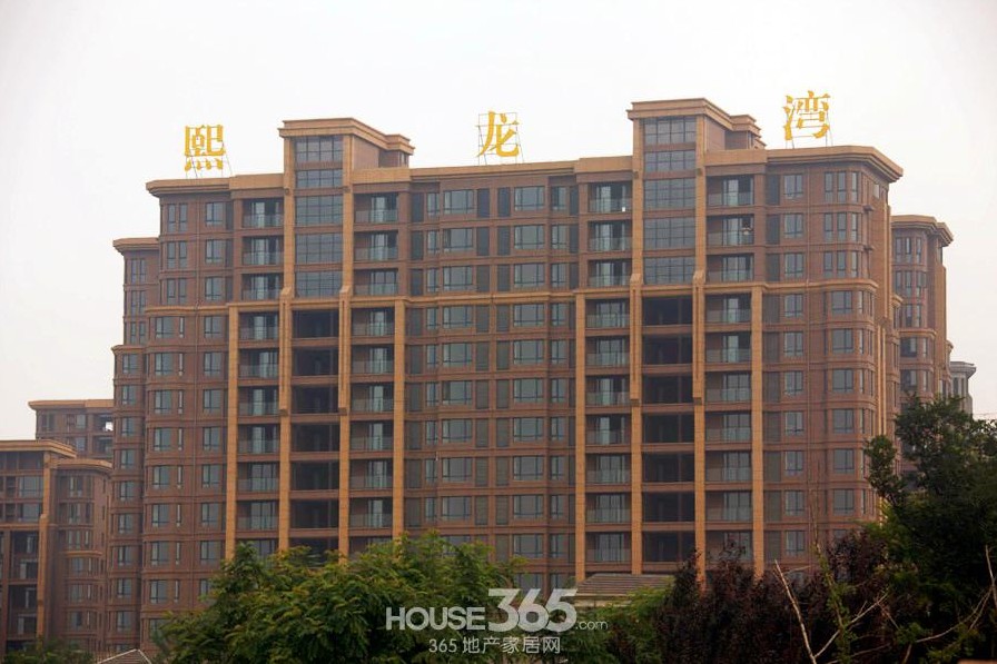 鸿瑞熙龙湾